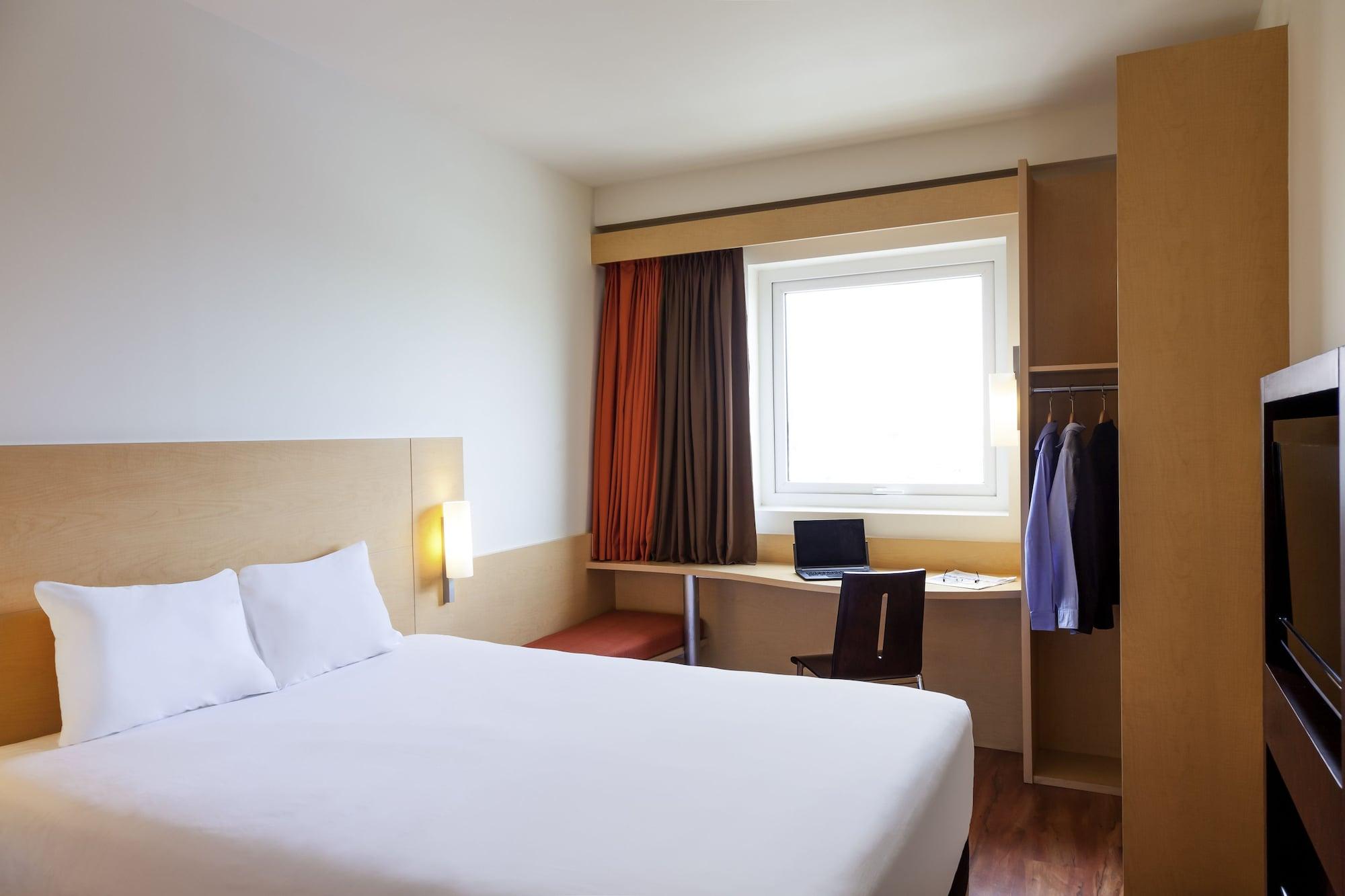 Ibis Strasbourg Centre Petite France Hotel Exterior photo