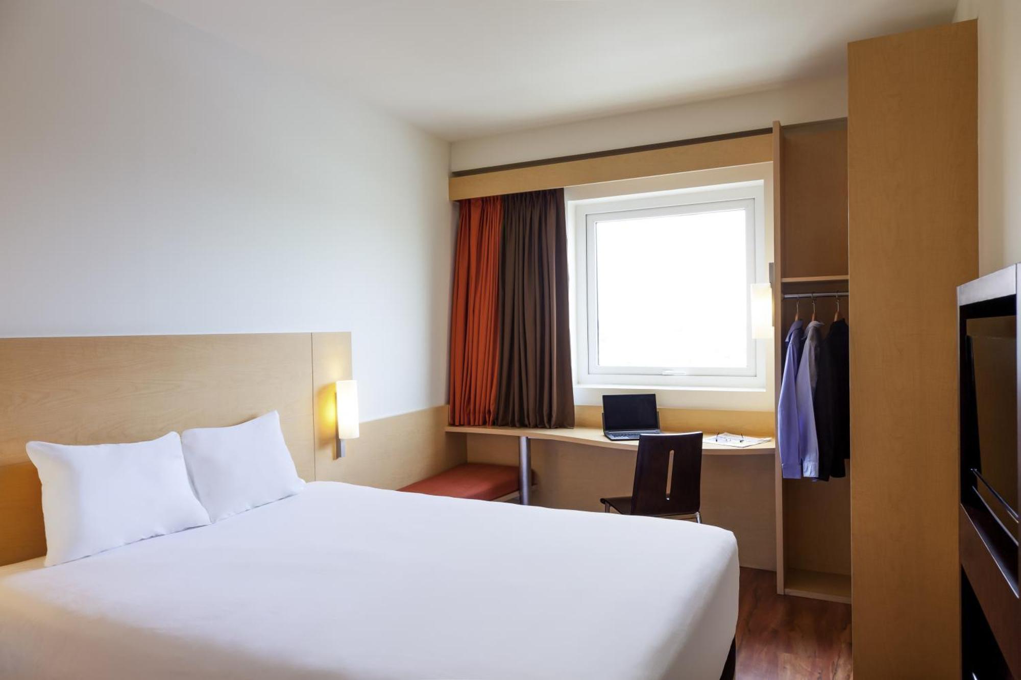 Ibis Strasbourg Centre Petite France Hotel Room photo